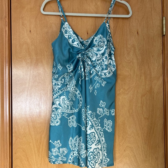 Dresses & Skirts - Green and White Paisley Dress